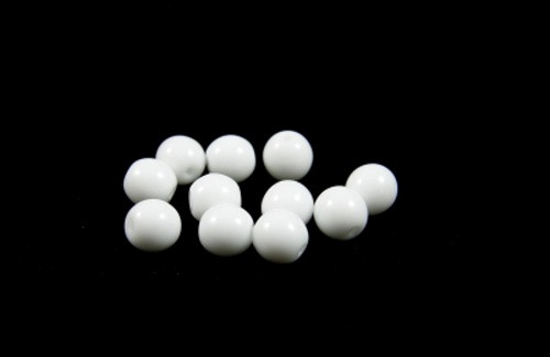 České korálky 6mm - bílá (50ks)
