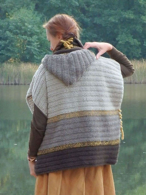 Pončo s kapucí, sleva PC 849 — foto 1