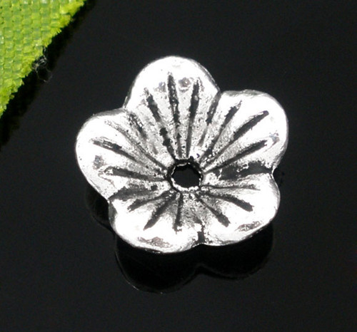Kaplík (korálek) květinka/ ant.stříbro/ 10mm