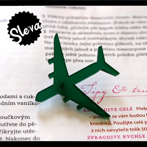 Letadlo ve slevě — foto 1