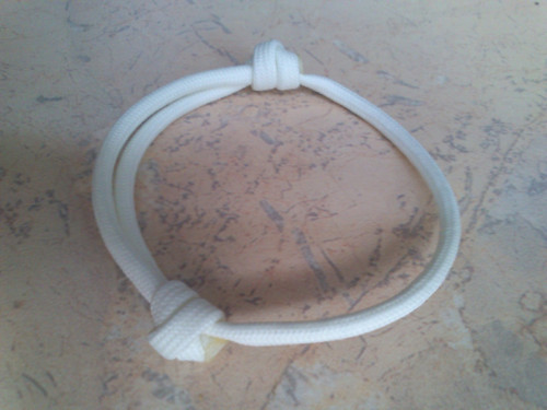 Jednoduchý náramek paracord Glow - svítící