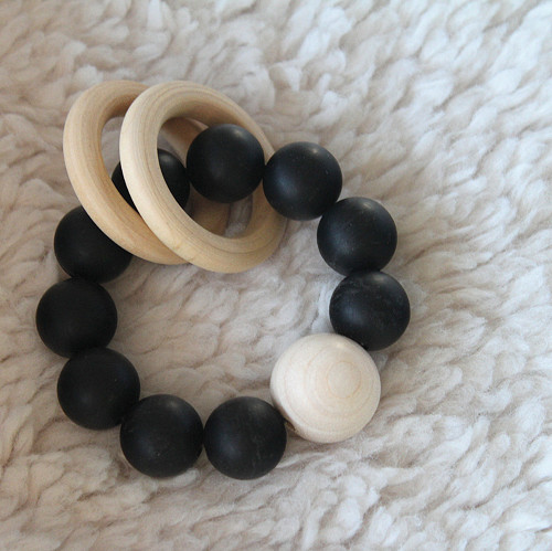 Kousátko - Black / Natural — foto 1