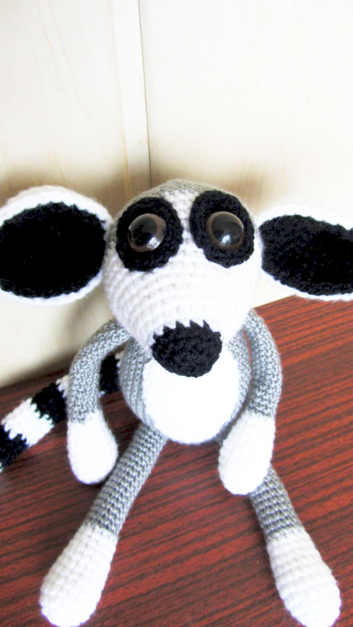 Háčkovaná hračka - Lemur Kryštof — foto 1