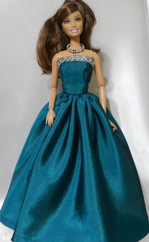 Šatičky pro Barbie — foto 1