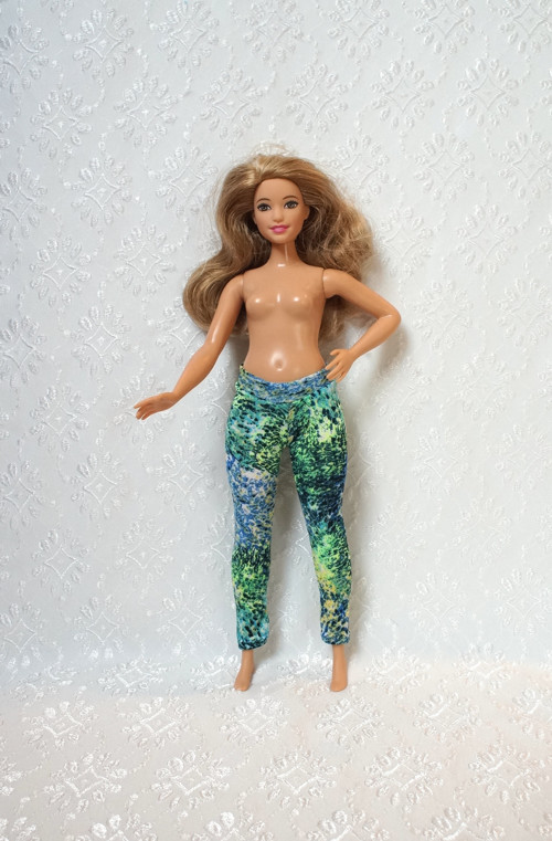 Leginy pro Barbie 2016 - curvy - baculku — foto 1