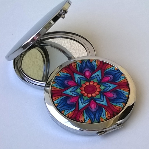 Medallions - zrcátko do kabelky — foto 1