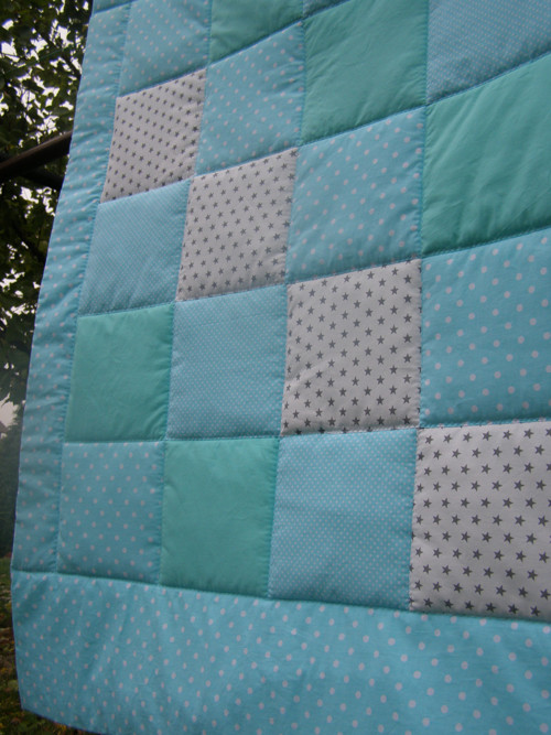 Deka patchwork mentolová s šedou — foto 1