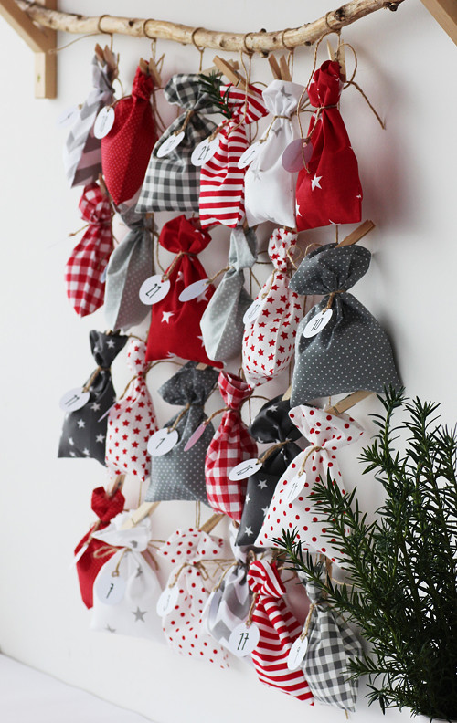 Adventní kalendář "Red and Grey" — foto 1