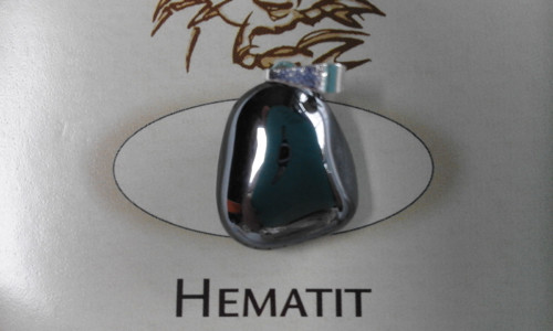 Hematit - tromlovaný kamínek, přívěsek č.2