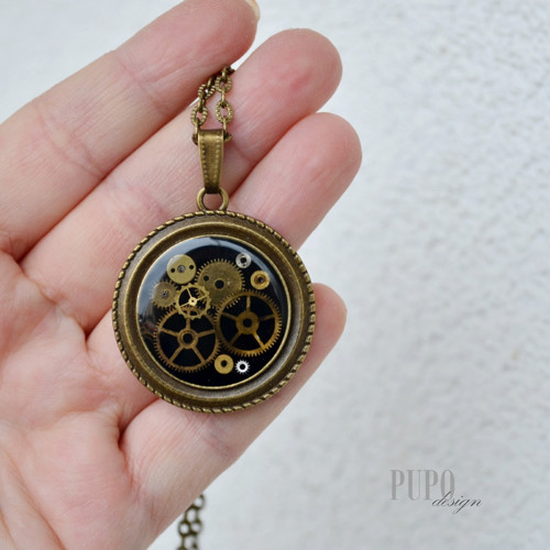 Steampunkový náhrdelník, černozlatý — foto 1