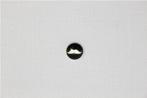Čočka kulatá pr.8mm-knírek (za 1ks)