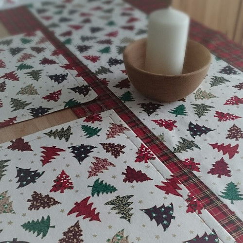 Vánoční prostírání skotská kostka — foto 1