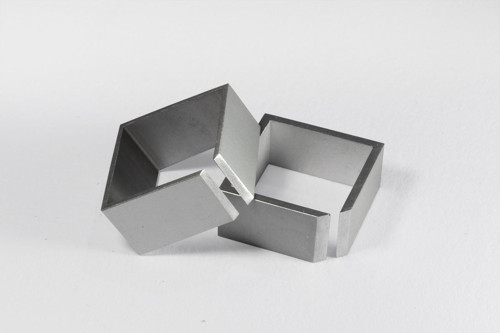 Minimalistycký hranatý prsten MHRPR02