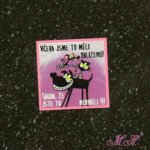 Včera jsme tu měli uklizeno.... růžová - magnetka
