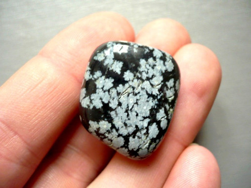 Tromlovaný kámen - obsidián vločkový, č.29