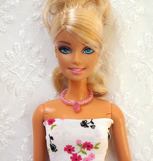 Náhrdelník pro Barbie s kapkou — foto 1