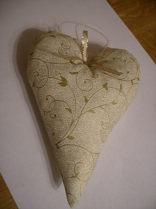 Bílo - zlaté srdíčko (16cm)