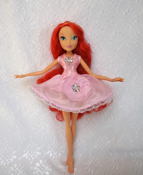 Šaty pro vílu Winx SLEVA — foto 1
