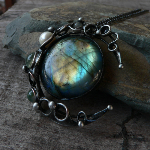 Mysterious Moon - labradorit — foto 1