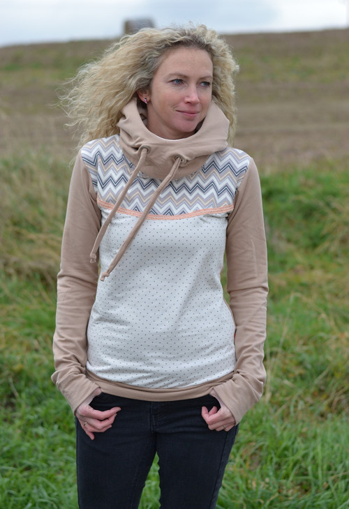 Béžová mikina — foto 1