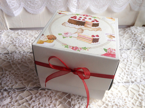 DORTÍK - krabička na přání 10x10x9 cm — foto 1