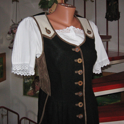 Šatovka nádherná — foto 1