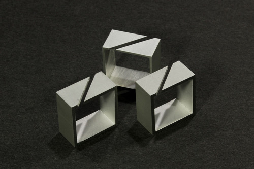 Minimalistycký hranatý prsten MHRPR04