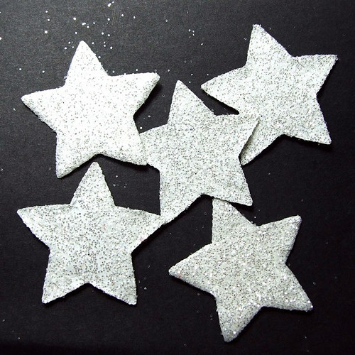 Třpytivé hvězdičky BÍLÉ 3,5 cm - 5 ks — foto 1