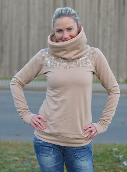 Béžová mikina — foto 1