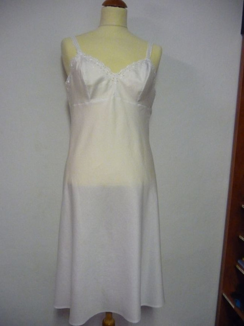 Košilka 38-40 — foto 1