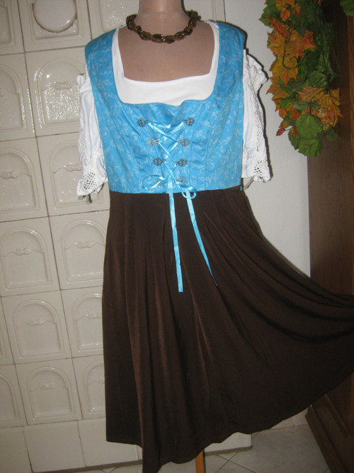 Dobové šaty- dirndl — foto 1