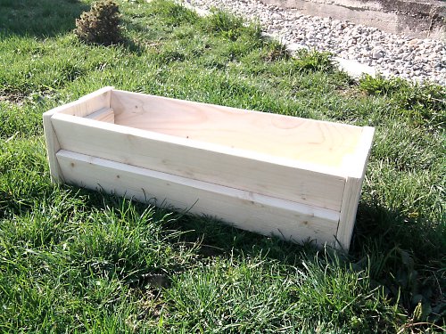 Dřevěný obal na truhlík — foto 1