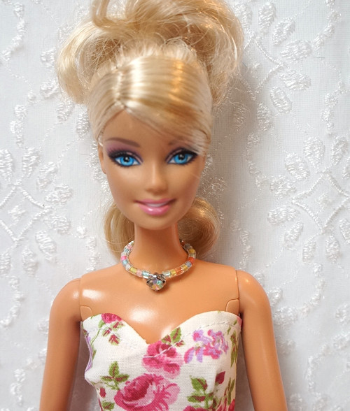 Šperk pro Barbie s kamínkem — foto 1