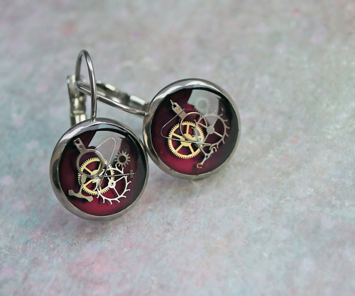 Burgundy circles — foto 1