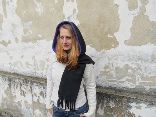 IHNED: Šála s kapucí - DÁMSKÁ