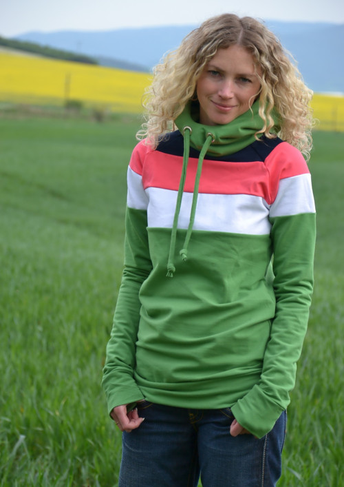 Zelená mikina — foto 1