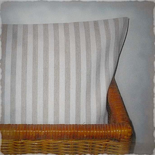 Polštářek 40x40 režný — foto 1