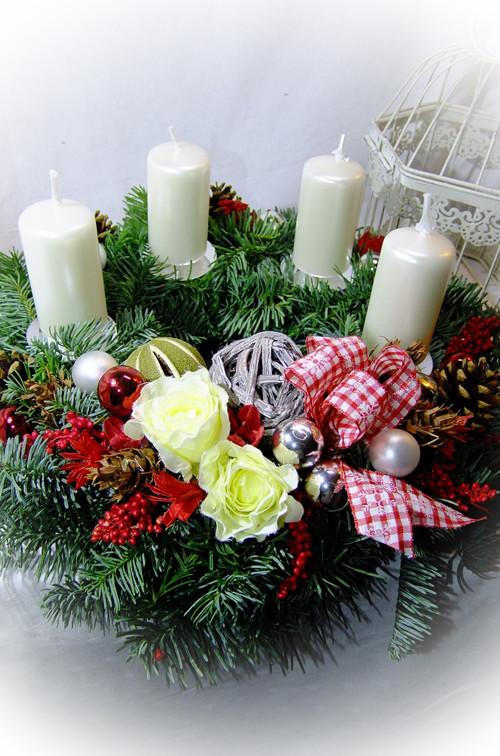 Adventní věnec - Červená s bílou — foto 1