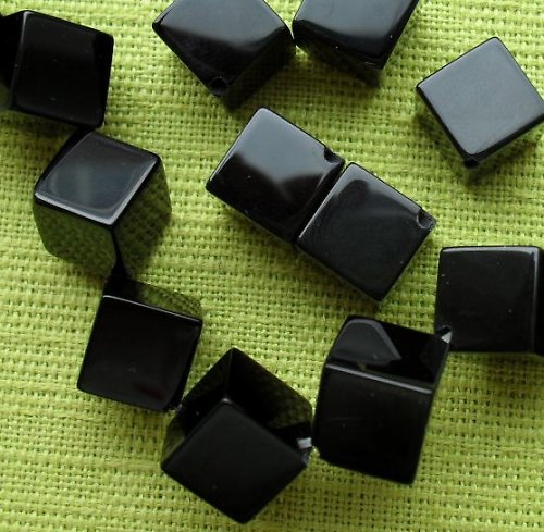 Onyx 10x10mm šikmý průtah — foto 1