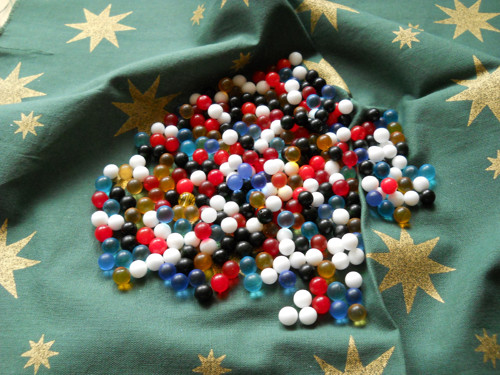 Barevné drobné skleněnky — foto 1