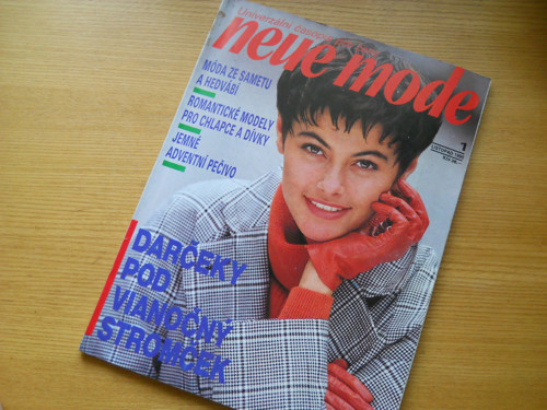 Neue mode - listopad 1990 — foto 1