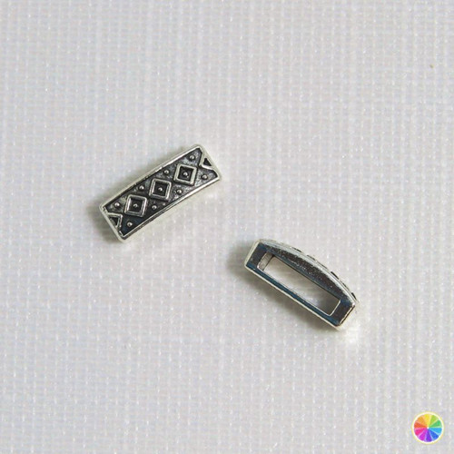 Průvlek zdobený 15x6mm