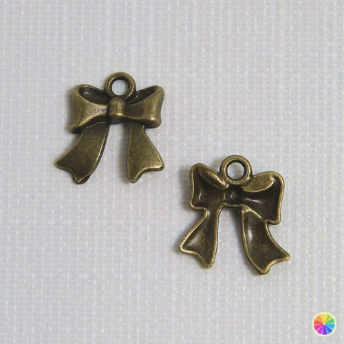 Přívěsek mašlička 18x18mm