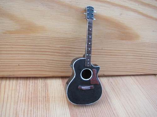 Kytara Taylor Black — foto 1