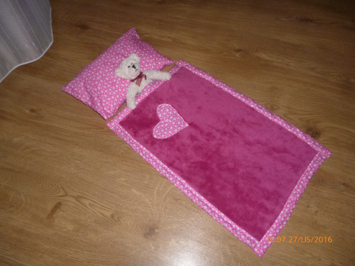 Peřinky pro panenky, fleecové :-) — foto 1