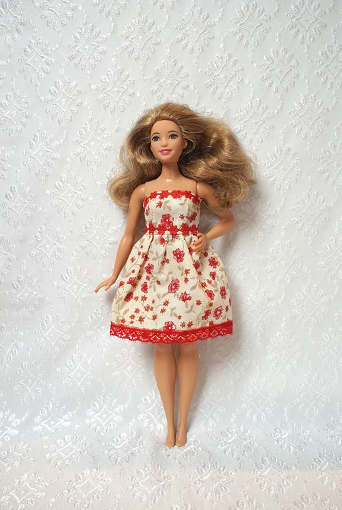 Šaty pro Barbie 2016 - curvy - baculku — foto 1
