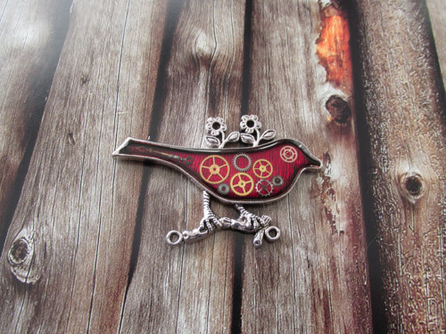 ČERVENÁ BROŽ PTAČÍ,steampunková — foto 1