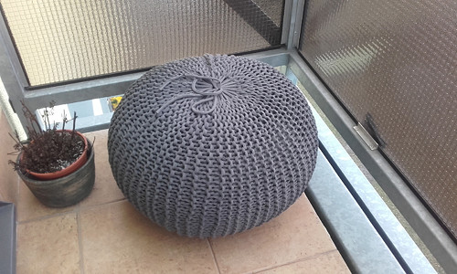 Puff velký "taupe" /průměr 56cm, výška 32cm/ — foto 1