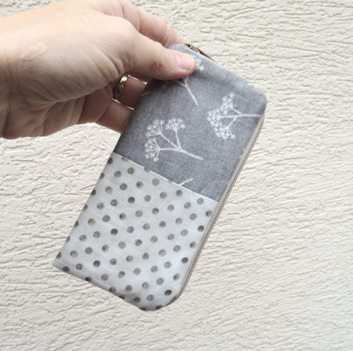 Obal na iPhone "Chmýří na přání" — foto 1