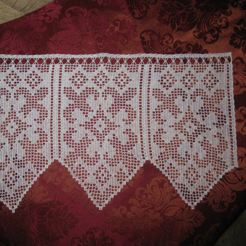 Záclonka s ornamenty (243) — foto 1